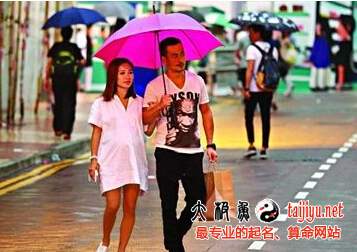 周焯華陳慧玲女兒周善潼名字測試打分分析