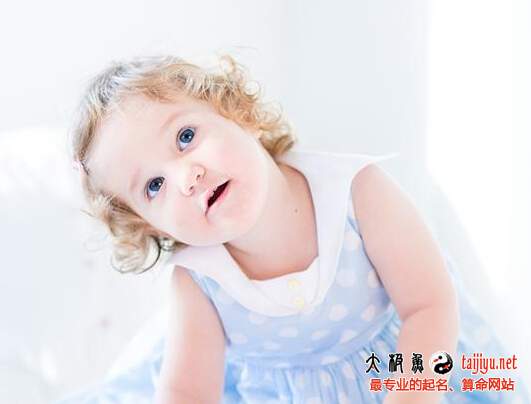 女寶寶起名