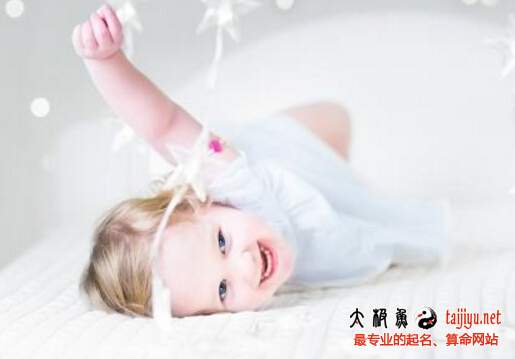 2018狗年寶寶名字大全:女孩篇,女孩名字大全2018屬狗