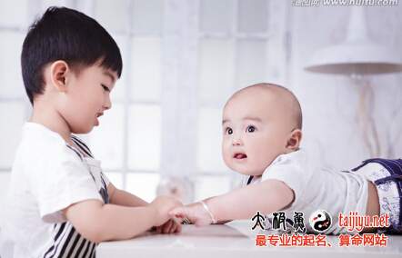 可愛男寶寶起名大全